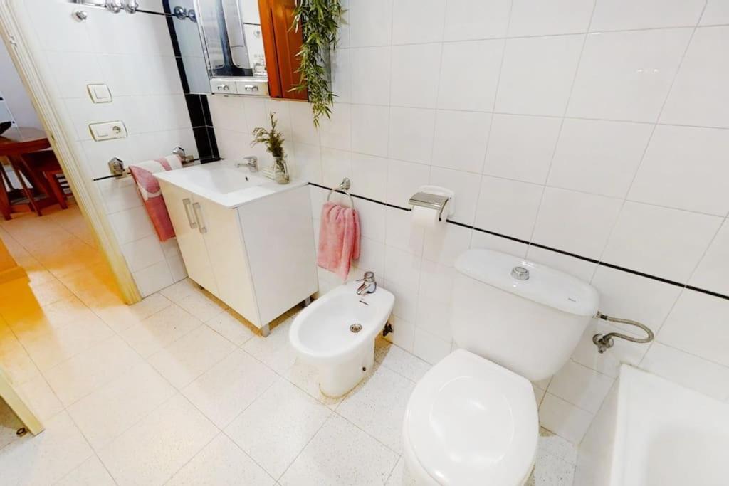 Cozy 2 Bed Apartment Playa De Los Locos Torrevieja Buitenkant foto