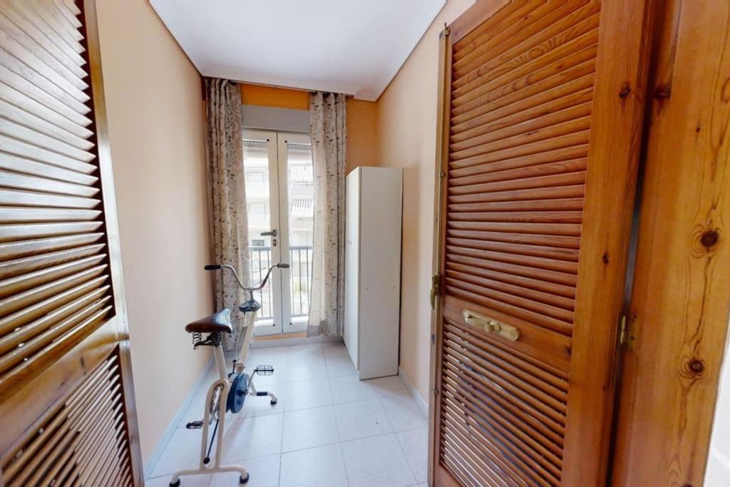 Cozy 2 Bed Apartment Playa De Los Locos Torrevieja Buitenkant foto